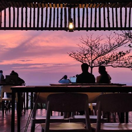 Pura Vida Varkala 호텔 외부 사진