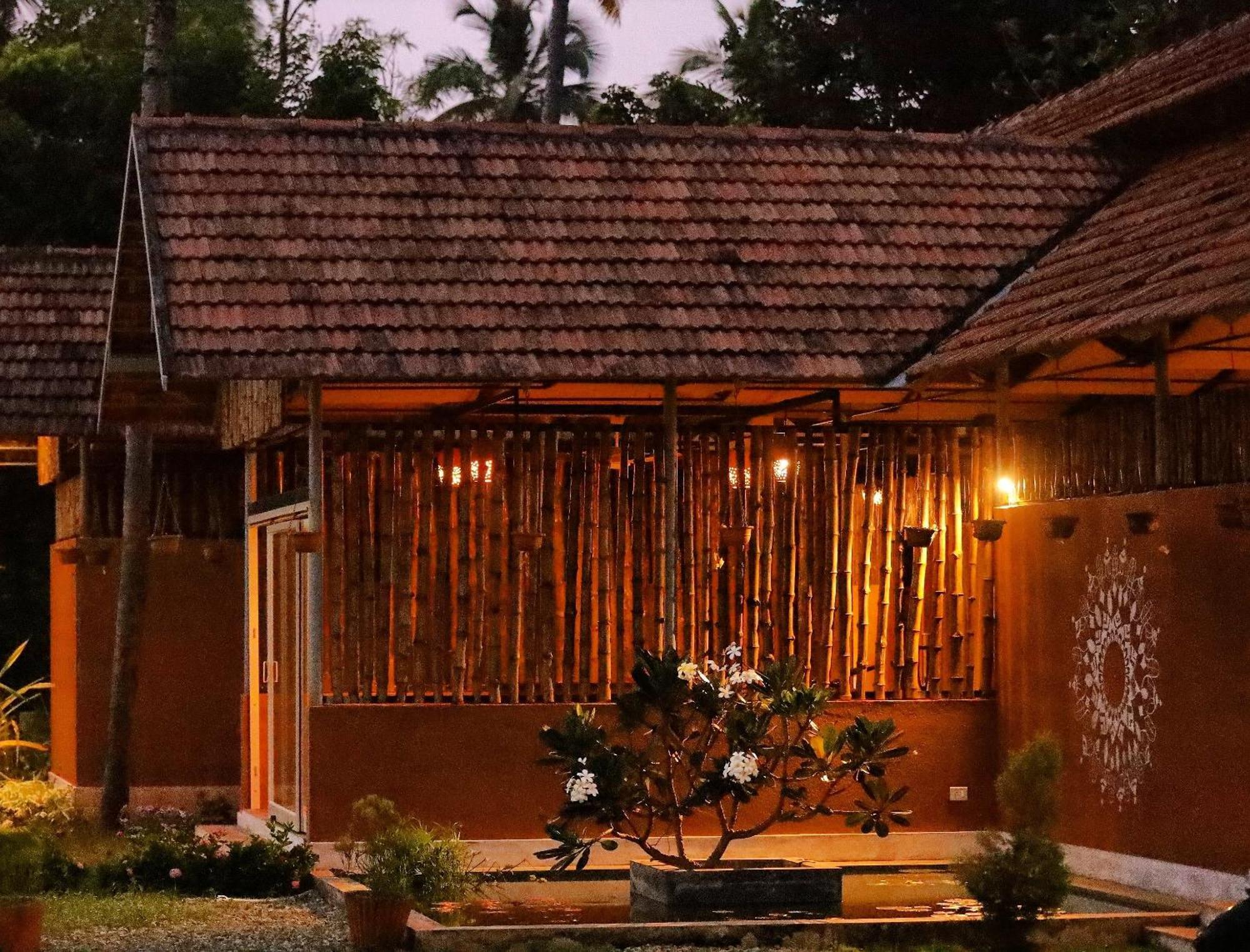 Pura Vida Varkala 호텔 외부 사진
