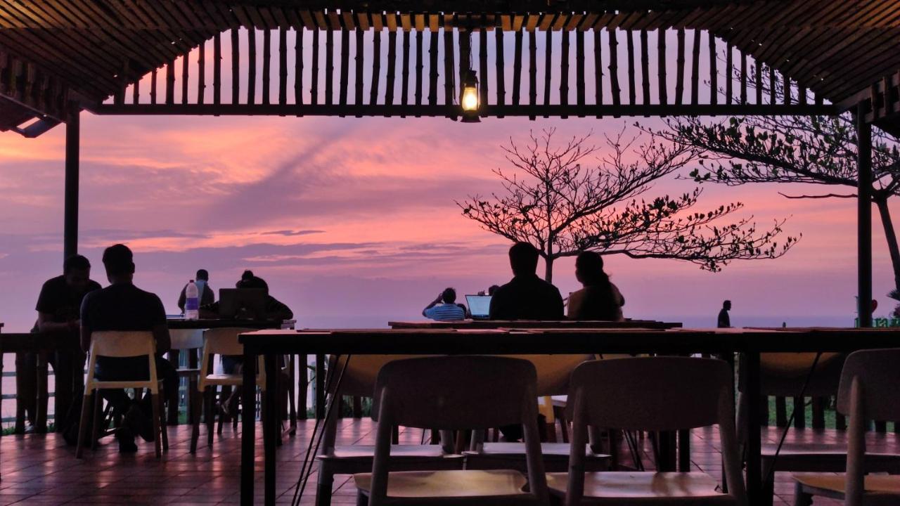 Pura Vida Varkala 호텔 외부 사진