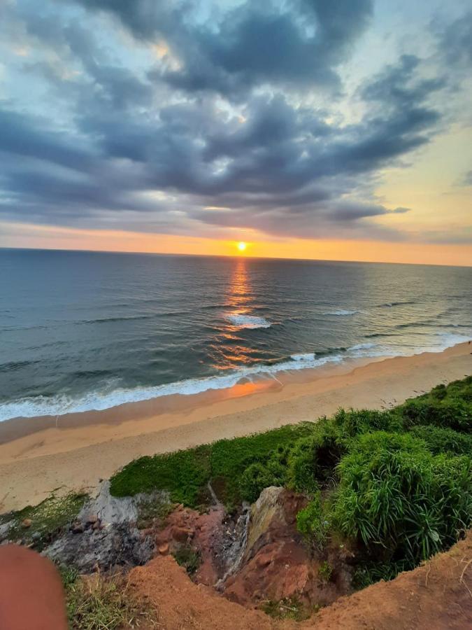 Pura Vida Varkala 호텔 외부 사진